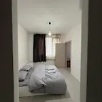 Maisonnova Deluxe 2 טיראנה
