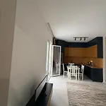 Maisonnova Deluxe 2 טיראנה