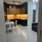 Maisonnova Deluxe 2 * تيرانا