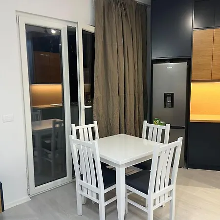Maisonnova Deluxe 2 *
