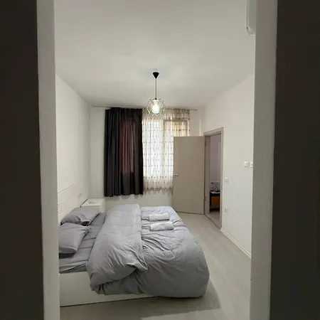 Maisonnova Deluxe 2 Tirana