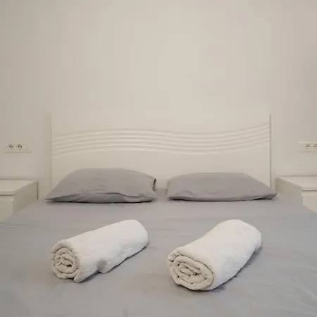 Maisonnova Deluxe 2 דירה טיראנה