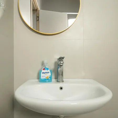 Maisonnova Deluxe 2 דירה טיראנה